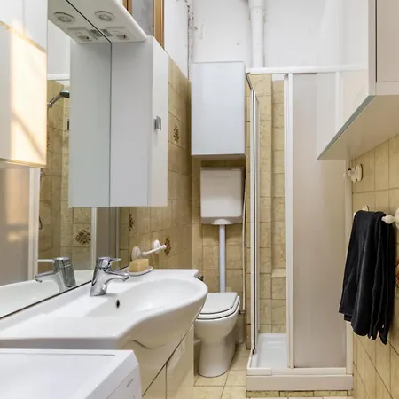 12 Minutes From Duomo - Modern Loft Apartment *